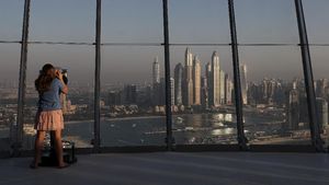 Menikmati Kota Dubai dari Landmark Baru The Palm Tower