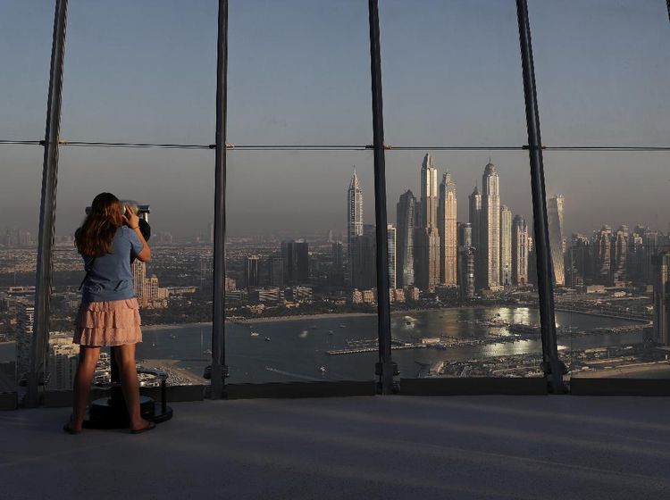 Menikmati Kota Dubai dari Landmark Baru The Palm Tower