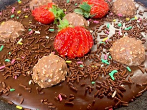 Masak Masak : Pie Cokelat Lapis Tanpa Oven yang Legit Creamy
