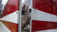 Tak cukup disitu kini Jakarta bakal punya tugu sepeda. 