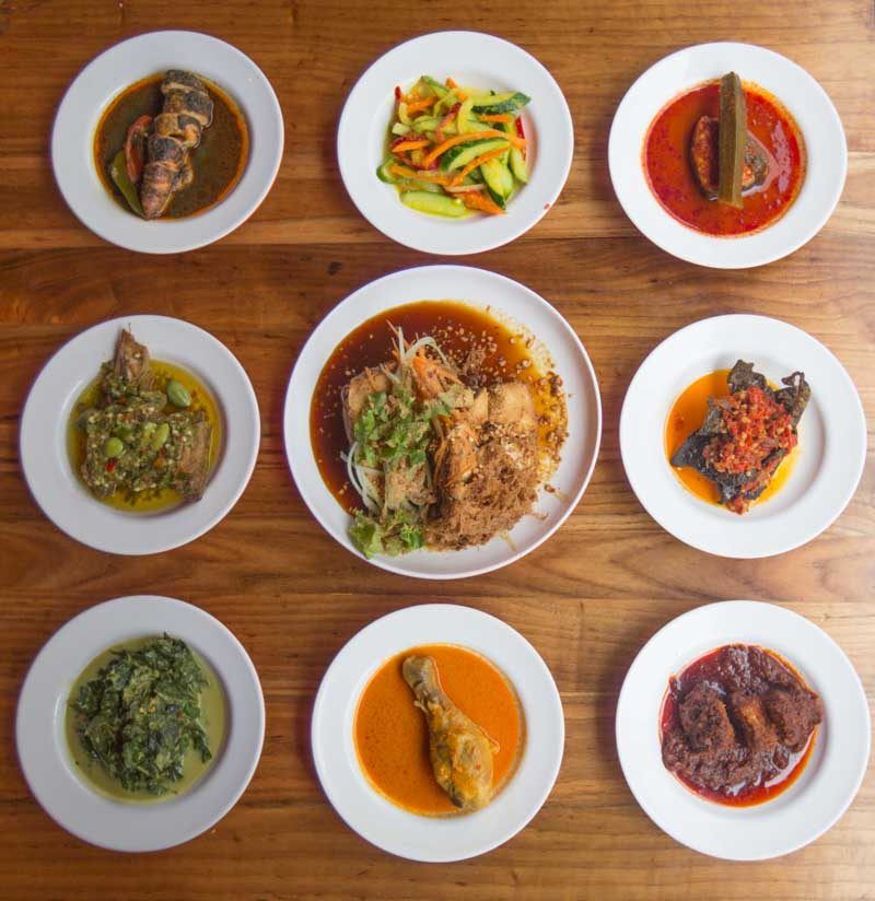 Warung Nasi Padang Ini Sudah Eksis 80 Tahun di Singapura, Tetap Laris!