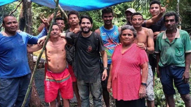 Antonio sena, pilot yang jatuh di hutan amazon Antonio sena, pilot yang jatuh di hutan amazon