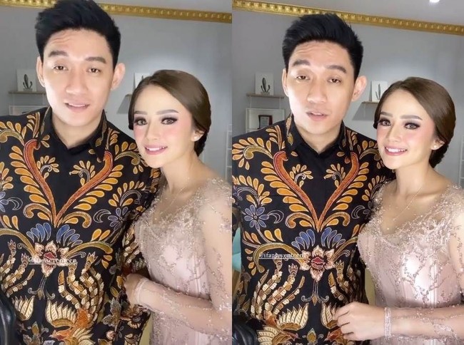 Penampilan Citra Monica saat lamaran sendiri banyak mendapat pujian di media sosial. Tak sedikit netizen yang menyebutnya cantik. Beberapa juga ada yang mengatakan bahwa Citra terlihat mirip dengan Dylan Sahara, istri Ifan Seventeen yang telah meninggal dunia. Foto: Instagram.com/citra_monica