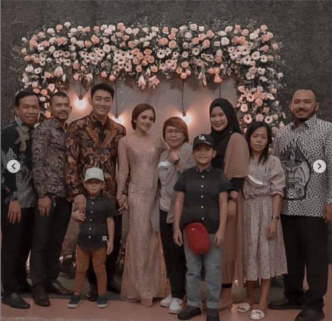 Citra Monica sendiri bukanlah sosok baru kehidupan Ivan. Diketahui bahwa Citra pernah menjadi kakak kelas Ivan sewaktu bersekolah. Keduanya memiliki perbedaan usia satu tahun. Foto: Instagram/@ifanseventeen