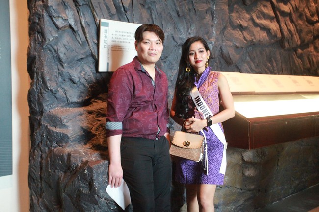 Inilah penampilan Era Setyowati saat mengikuti Miss Landscapes International 2019 yang digelar di China pada akhir Mei hingga awal Juni 2021. Era Setyowati dipilih oleh GT Organizer selaku pemegang lisensi Miss Landscapes di Indonesia untuk menjadi Miss Landscapes Indonesia 2019. Foto: Dok. Facebook Miss Landscape International