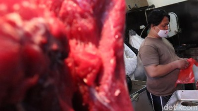 Harga Daging di Bandung Tembus Rp 130 Ribu