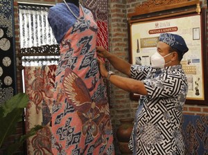 Tolong! Pandemi Bikin Batik Indonesia Terancam Punah