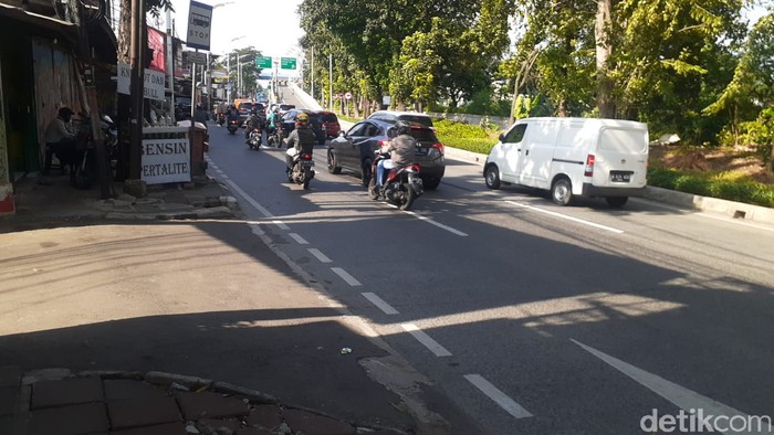 Jl Lenteng Agung dekat Flyover Tapal Kuda, Jakarta Selatan. (Afzal Nur Iman/detikcom)