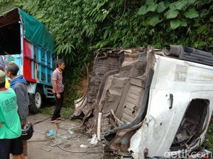 Kontainer Tabrak Truk dan Mobil di Jalan Purworejo-Magelang, 1 Tewas
