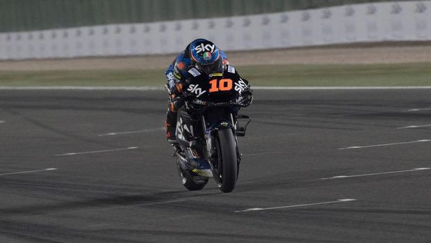 DOHA, QATAR - MARCH 26: Luca Marini of Italy and SKY VR46 Esponsorama heads down a straight during the MotoGP of Qatar - Free Practice at Losail Circuit on March 26, 2021 in Doha, Qatar. (Photo by Mirco Lazzari gp/Getty Images)