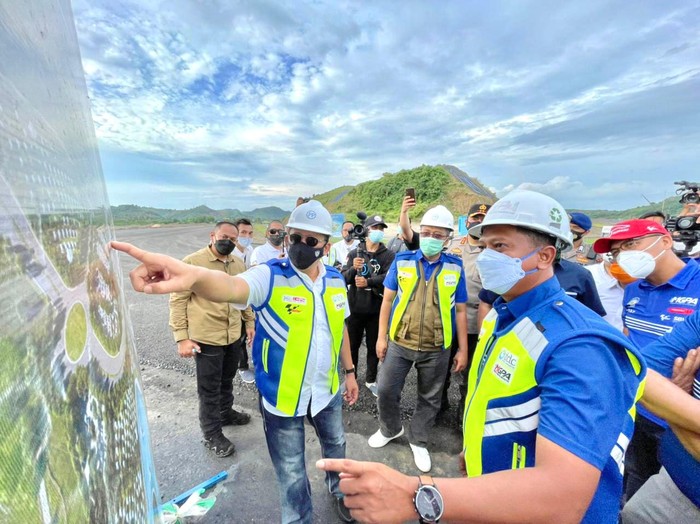 Ketua MPR RI Bambang Soesatyo mendukung penandatanganan MoU antara Indonesia Tourism Development Corporation (ITDC) dengan investor asal Dubai Bin Zayed International LLC dalam membangun lapangan golf 27 hole bertaraf internasional di Bukit Merese, KEK Mandalika.