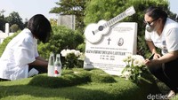 Mereka berkunjung dalam rangka satu tahun kepergian Glenn Fredly. Pool/Noel/detikFoto