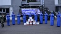 Total bantuan kurang lebih 3,5 ton beras yang terdiri dari 350 karung beras masing-masing 10 Kg dan mie instan sebanyak 350 dus.