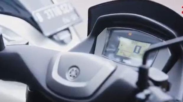 Ototest PCX 160 ABS vs Nmax 155 Connected ABS
