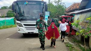 Pengungsi Kilang Balongan Mulai Kembali ke Rumah