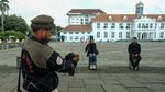 Potret Fotografer Keliling Kota Tua Mencari Sesuap Nasi di Tengah Pandemi