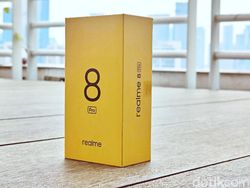 Unboxing Realme 8 Pro, Bawa Kamera 108 MP Harga Rp 4,5 Juta