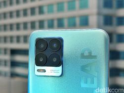 Unboxing Realme 8 Pro, Bawa Kamera 108 MP Harga Rp 4,5 Juta