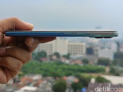 Unboxing Realme 8 Pro, Bawa Kamera 108 MP Harga Rp 4,5 Juta