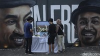  Glenn Fredly bukan hanya dikenal sebagai kebanggaan musisi Tanah Air. Semasa hidupnya, dia juga menjadi penggiat banyak aktivitas kesenian yang berkaitan dengan musik.