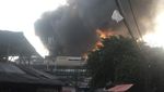 Terkini! Foto-foto Kebakaran di Tanah Abang