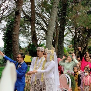 Pengantin Viral Ditipu Catering Ungkap Kisah Sedih, Terpaksa Beli Nasi Kotak Pengantin Viral Ditipu Catering Ungkap Kisah Sedih, Terpaksa Beli Nasi Kotak