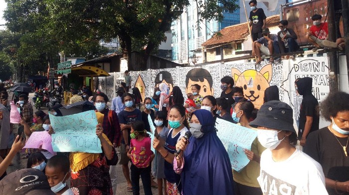 Warga Pancoran Gelar Aksi di Pasar Minggu, Tolak Penggusuran (Foto: Rakha/detikcom)