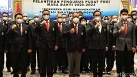 Dalam acara tersebut KONI melantik pengurus PBSI periode tahun 2020-2024.