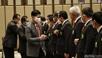 Para pengurus PBSI mendapat ucapan selamat.