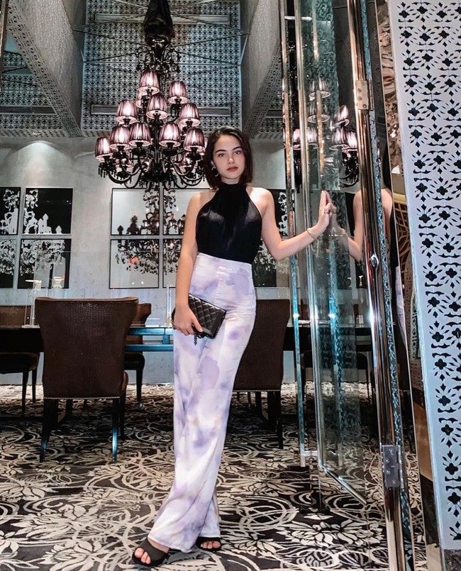 Terakhir ada Nicole Parham. Walaupun terlihat dewasa, namun ternyata wanita keturunan Jerman ini baru berusia 16 tahun.  Foto: Instagram.com/nicoleparham_