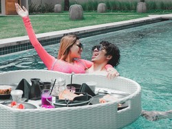 10 Momen Honeymoon Atta & Aurel di Bali, Naik Jet Pribadi Hingga Vila Mewah