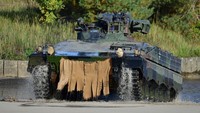Tank angkut Bundeswehr yang dikendarai angkatan bersenjata Jerman di Munster, Jerman. Getty Images/Alexander Koerner  