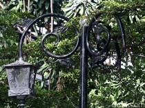 Musim Kemarau Sebabkan Lampu Jalan di Bandung Rusak