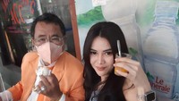 Nama Hotman Paris sendiri sudah sangat lekat sebagai pengacara kondang nan nyentrik. Di Instagram ia memiliki lebih dari 5,7 juta followers! Foto: Instagram hotmanparisofficial
