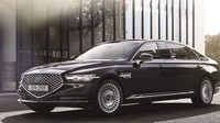 Bicara spesifikasi Genesis G90, mengutip dari website resmi Genesis, mobil itu dibekali mesin 3.3L Twin-turbo V6, dengan transmisi otomatis 8 percepatan. Mesin itu bisa menghasilkan tenaga mencapai 365 dk pada 6.000 rpm. Ada juga pilihan mesin V8 5.0L yang bisa menghasilkan tenaga 420 dk dan torsi 520 Nm. Foto: Carscoops