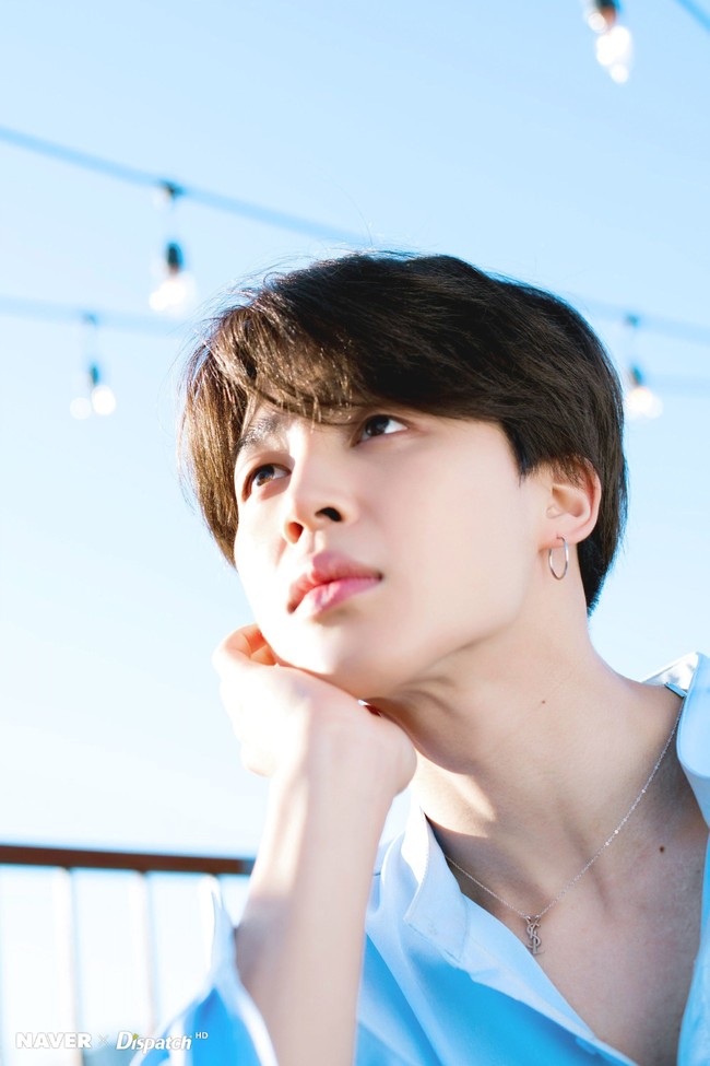 Ada Jimin BTS pada peringkat 14. Ini adalah tahun kelimanya masuk daftar pria tertampan versi TC Candler. Menurut penggemar, Jimin BTS terlihat maskulin dan cantik seperti peri secara bersamaan. Foto: dok. Dispatch