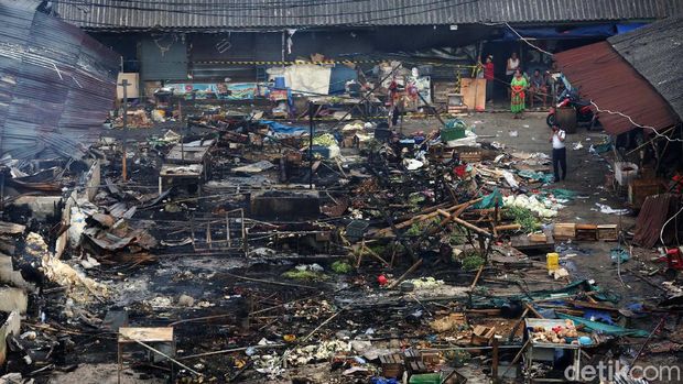 Pasar Kambing, Tanah Abang, Jakarta, terbakar pada Kamis (8/4) sore. Begini kondisi pasar yang ludes terbakar.