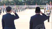 Pada Kamis (8/4/2021) Menhan Prabowo bertolak kerja ke Korea Selatan dalam rangka kunjungan kehormatan kepada Menteri Pertahanan Korea Selatan Y.M. Suh Wook dan dilanjutkan dengan pertemuan bilateral pertahanan. Foto: Dok. Kemhan