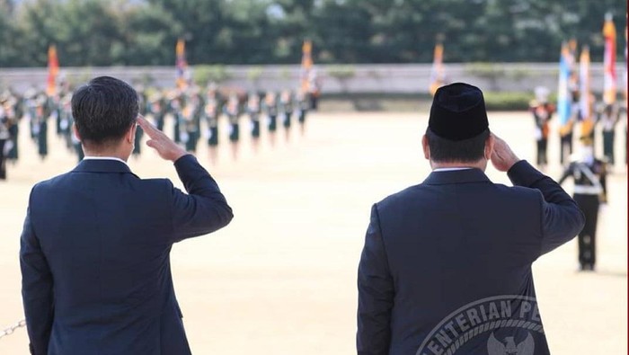Menhan Prabowo Subianto melakukan kunjungan kehormatan ke Korea Selatan (8/4/2021)