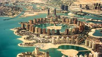Qatar memiliki pulau buatan yang berdiri di kawasan penghasil muatiara, namanya The Pearl.