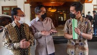 Pertemuan itu antara lain membahas rencana membesarkan Sekolah Menengah Kejuruan (SMK) di Solo untuk kendaraan listrik agar bisa menjadi percontohan bagi kota/kabupaten bahkan provinsi lain. Foto: dok. Kadin