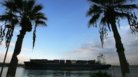 Mengetahui fungsi dari Terusan Suez tersebut, tak heran kalau banyak yang dibuat rugi akibat kejadian tersebut. Getty Images/Scott Nelson  
