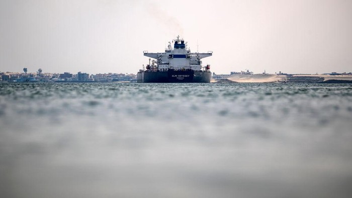 Potret Terusan Suez Jadi Primadona Kapal Eropa Potret Terusan Suez Jadi Primadona Kapal Eropa