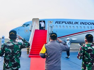Jokowi Bertolak ke NTT, Tinjau Lokasi Terdampak Bencana