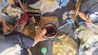 Kini permintaan kain batik di SAB mulai meningkat. SAB juga kembali menerima pesanan kain batik dari berbagai daerah di Indonesia.   