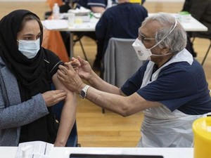 Umat Islam di Inggris Diimbau Tetap Divaksinasi Selama Ramadhan