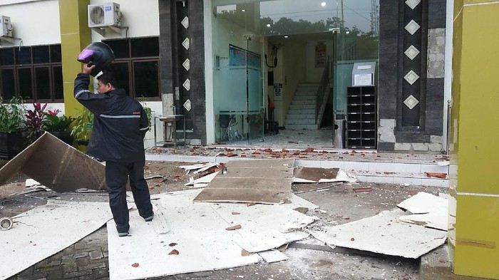 Dampak Gempa Malang, Sekolah hingga Kantor Kecamatan Rusak Parah