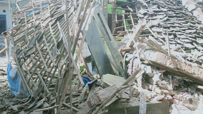 gempa malang