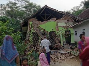 6 Orang Tewas Akibat Gempa M 6,1 Malang