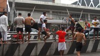Kepala Bidang Mitigasi Gempa Bumi dan Tsunami BMKG Daryono mengatakan gempa M 6,1 yang mengguncang Malang akibat adanya deformasi slip lempeng Australia. Gempa ini ada di zona megathrust. ANTARA FOTO/Ari Bowo Sucipto